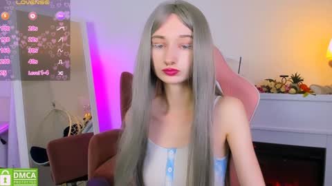 Snapshot of katia_kim chatting on February 6, 10:58 am Katia online show from February 6, 10:58 am