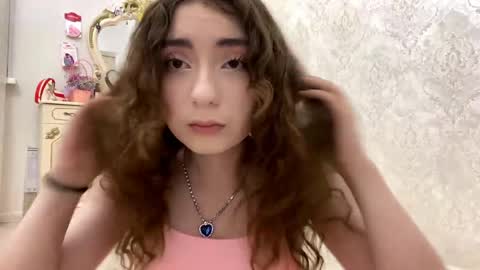 Poly online show from June 5, 7:31 pm