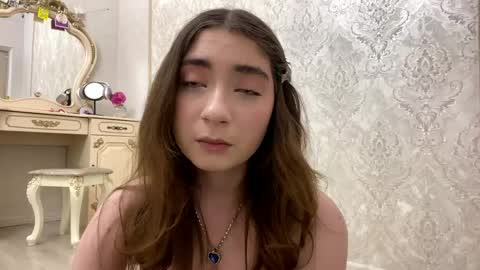 Poly online show from June 9, 6:29 pm