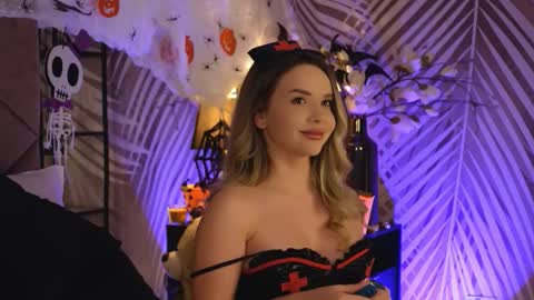 KatJolie online show from October 29, 9:06 pm