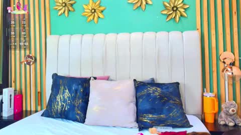 Snapshot of katlyn_martins chatting on March 1, 6:32 pm K A T L Y N online show from March 1, 6:32 pm