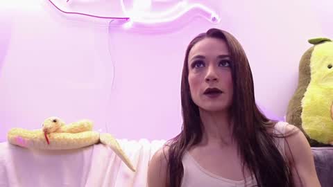 Snapshot of katrin_1 chatting on January 7, 11:14 pm Katrin online show from January 7, 11:14 pm