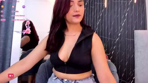 Snapshot of katrina_kaif_x chatting on September 18, 7:01 pm Keyla online show from September 18, 7:01 pm