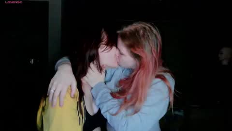 katrine_ine online show from November 6, 6:25 pm