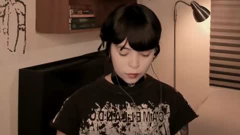 katsuro online show from August 7, 8:49 pm
