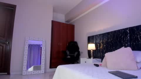 Katte online show from February 10, 1:36 pm