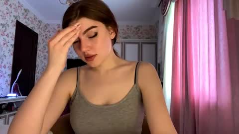 Molly online show from May 24, 7:40 am