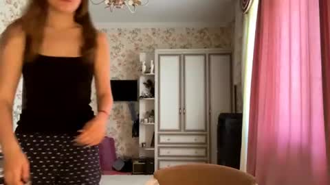 Molly online show from July 13, 7:20 am