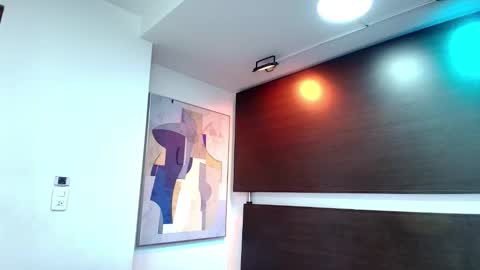 katty_rounds online show from December 3, 12:40 pm