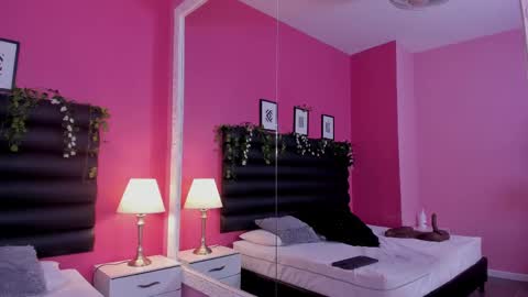 Snapshot of katy_contreras chatting on February 22, 11:57 am katy_contreras online show from February 22, 11:57 am