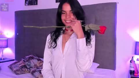 Snapshot of katy_contreras chatting on March 8, 11:35 am katy_contreras online show from March 8, 11:35 am