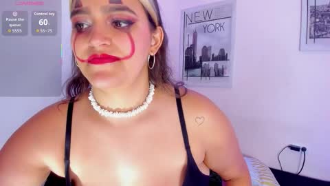 Katy online show from October 31, 8:13 pm