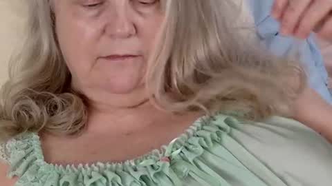 katy_nicole online show from June 14, 2:35 am