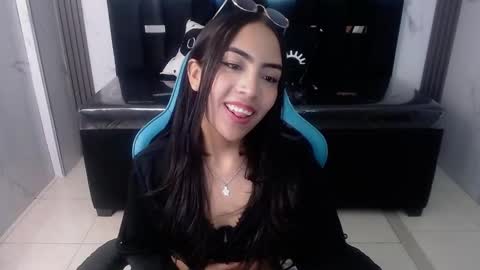 Snapshot of katyrider_a chatting on September 27, 2:02 pm katyrider_a online show from September 27, 2:02 pm