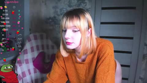 Snapshot of kawaii_power_uwu chatting on February 20, 12:47 pm Kira-chan online show from February 20, 12:47 pm