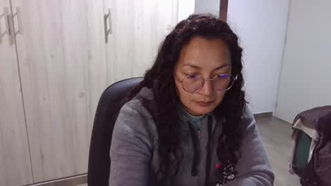 Snapshot of kawit1 chatting on January 4, 4:44 am Khawit online show from January 4, 4:44 am
