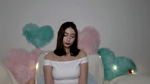kayla online show from May 6, 6:34 pm