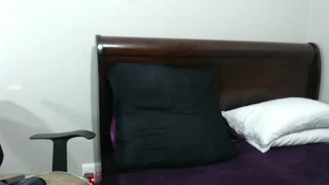 Snapshot of kaylaboobs chatting on March 1, 6:11 pm kayla online show from March 1, 6:11 pm