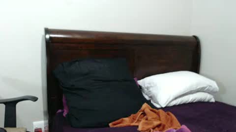 Snapshot of kaylaboobs chatting on February 19, 5:49 am kayla online show from February 19, 5:49 am