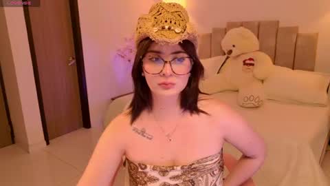 Kayla  online show from June 20, 10:46 pm