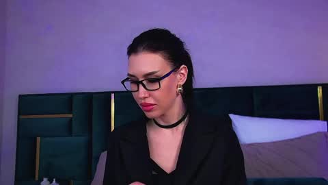 Kayla online show from May 23, 8:18 pm