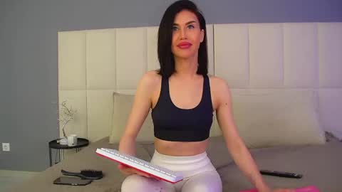 Kayla online show from May 31, 6:31 pm