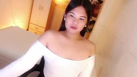 Y O U R        F U T U R E       K A Y L E E  online show from November 8, 7:19 pm