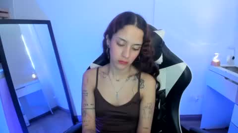 kaylie online show from June 12, 5:32 pm