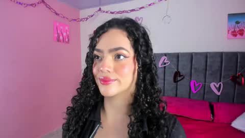 Snapshot of kayllaevans_ chatting on February 10, 11:02 pm Kay online show from February 10, 11:02 pm