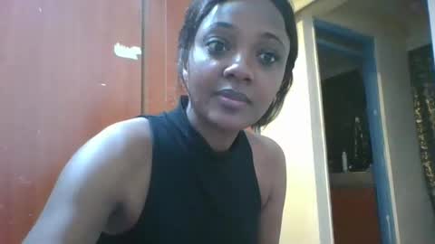 Snapshot of kayme96 chatting on October 2, 9:36 am kitty online show from October 2, 9:36 am