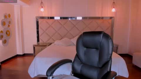 Kay online show from July 27, 5:48 am