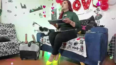 KEILA J online show from February 22, 10:16 am