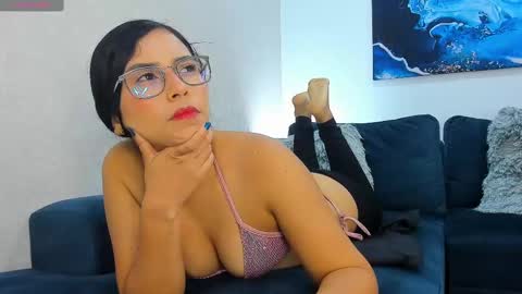 Snapshot of keily_florez chatting on September 27, 12:12 pm Keily online show from September 27, 12:12 pm