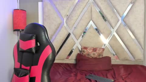 KEILY FOSTER  online show from July 15, 3:28 pm