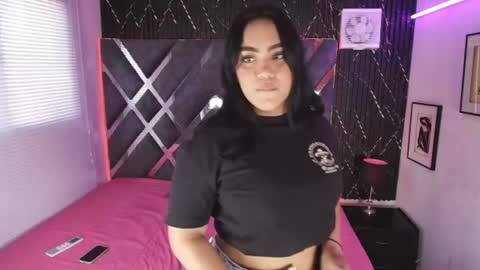 KEILY FOSTER  online show from July 29, 12:27 pm