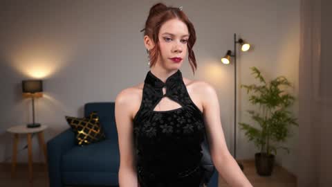 Snapshot of keira_knight chatting on January 10, 9:42 pm keira_knight online show from January 10, 9:42 pm