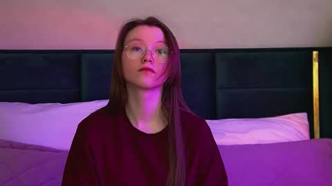 Keira online show from February 5, 7:39 pm