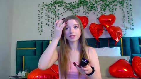 Snapshot of keiraace chatting on February 13, 9:06 pm Keira online show from February 13, 9:06 pm