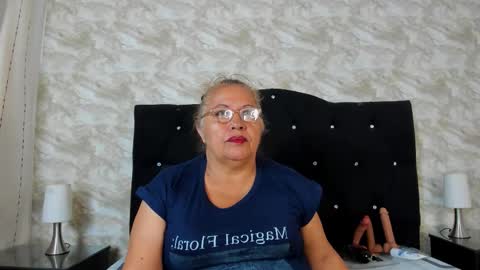   online show from October 20, 11:35 am