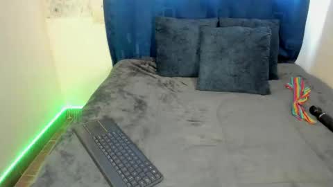 Snapshot of keket_smith chatting on September 15, 8:27 pm Keket online show from September 15, 8:27 pm