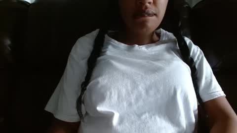 Snapshot of kelliecapri chatting on December 23, 6:48 pm Kellie online show from December 23, 6:48 pm