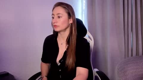 Kelly online show from May 15, 4:43 pm