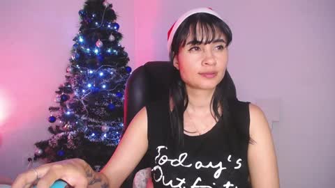 Snapshot of kelly_richardson1 chatting on December 19, 3:07 am elena online show from December 19, 3:07 am