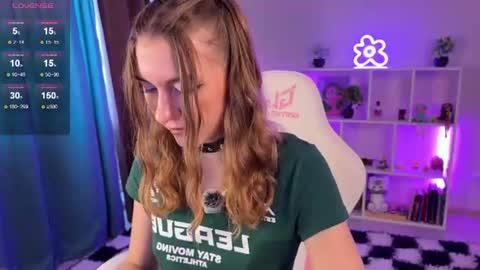 Kelly online show from June 14, 8:04 am