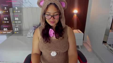 KELLY online show from November 25, 3:52 am