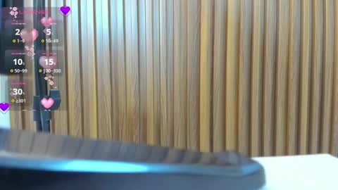    online show from April 25, 12:41 pm