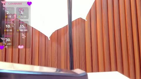    online show from April 10, 12:22 pm