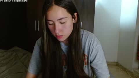 Snapshot of kendal_di chatting on February 6, 12:11 am kendal_di online show from February 6, 12:11 am
