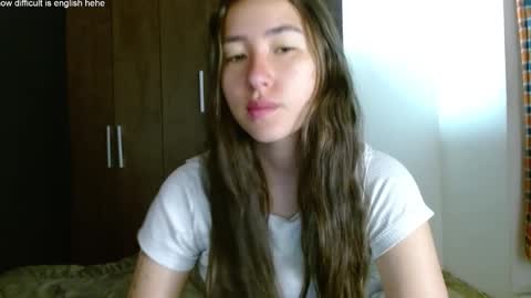 Snapshot of kendal_di chatting on March 4, 11:19 am kendal_di online show from March 4, 11:19 am