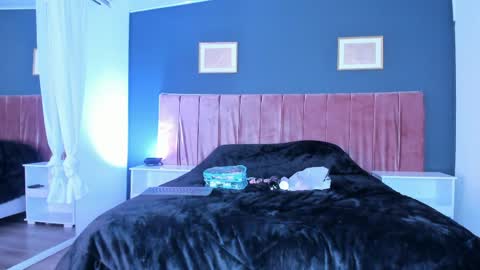 Kendal online show from May 9, 12:56 am